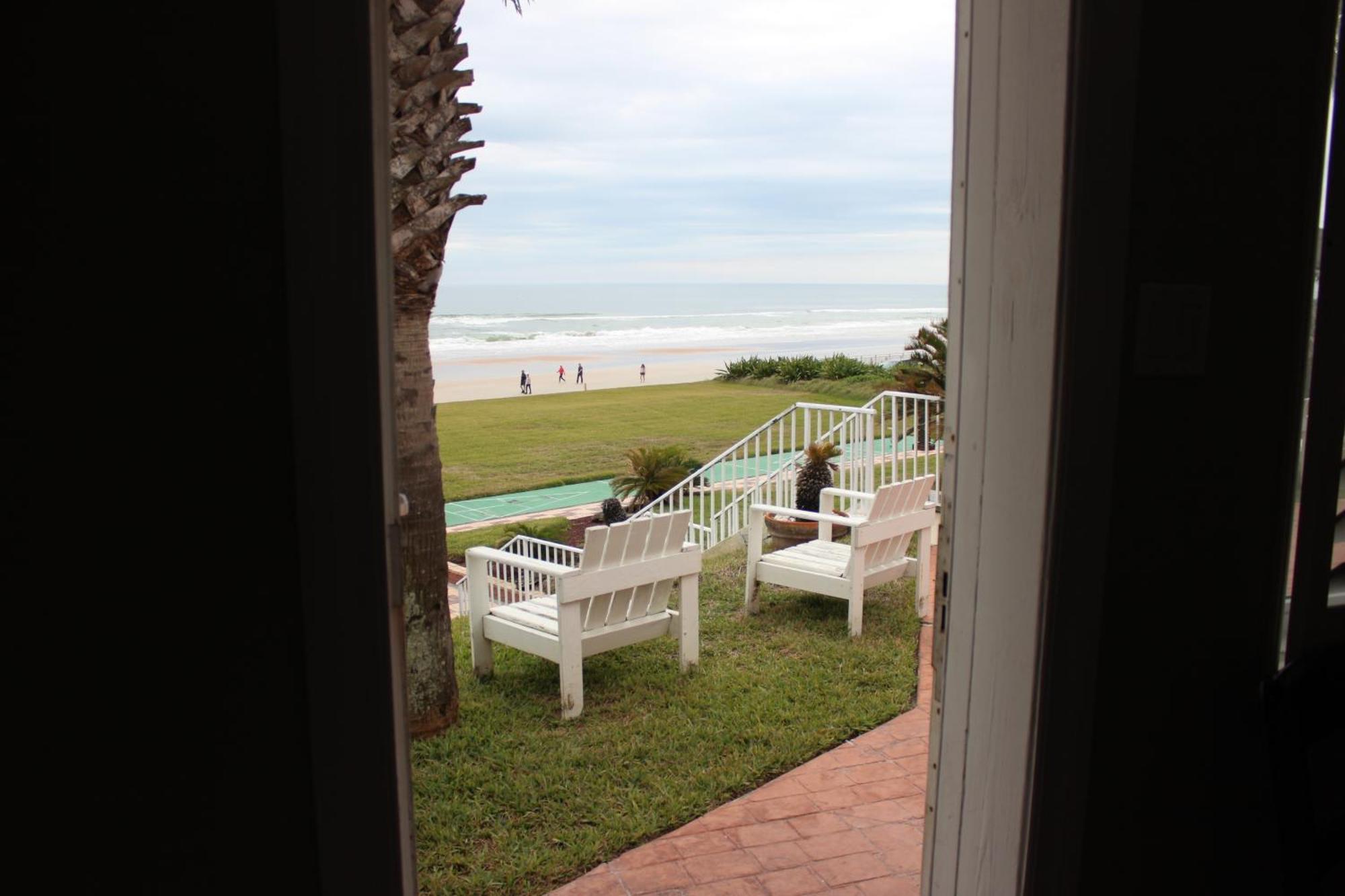 Shoreline Suites & Cabana Cottages - Beachfront Дейтона-Бич Номер фото