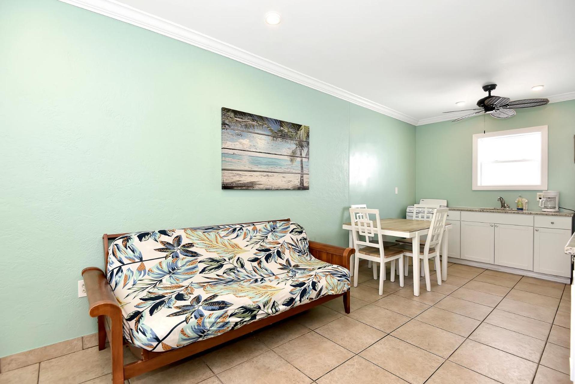 Shoreline Suites & Cabana Cottages - Beachfront Дейтона-Бич Экстерьер фото